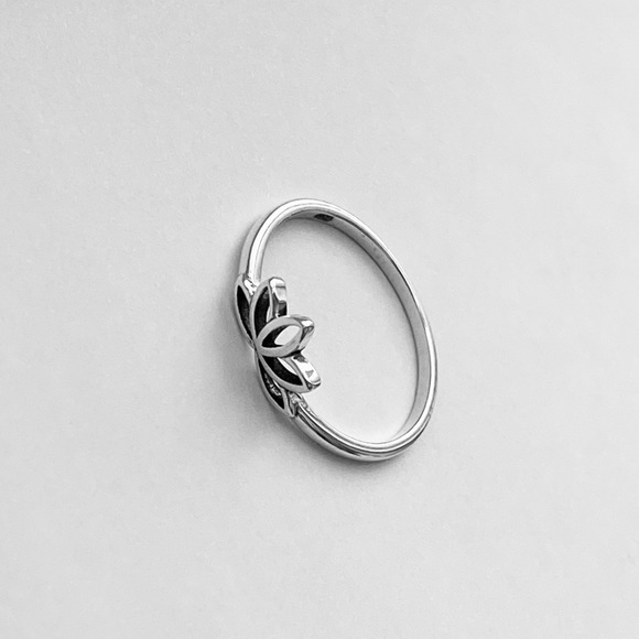 Sterling Silver Tiny Lotus Ring, Dainty Ring - Picture 3 of 15